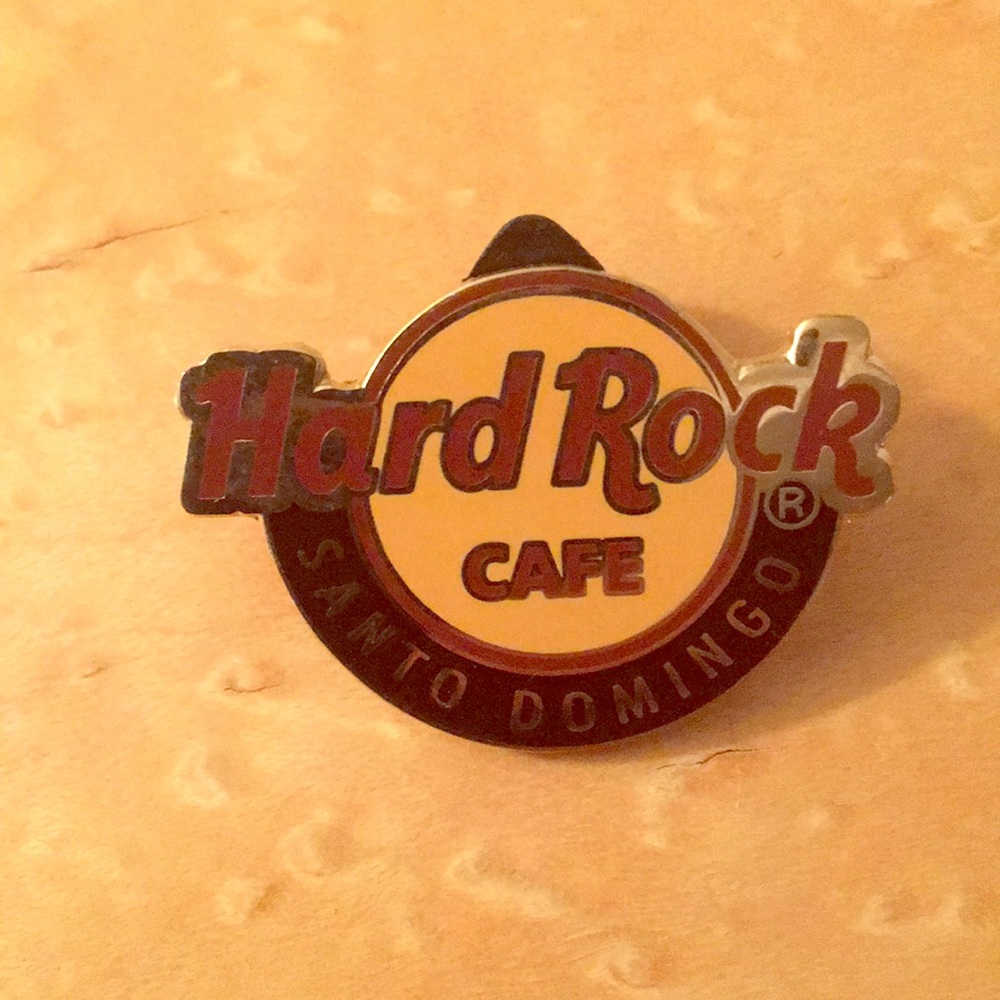 Authentic Hard Rock Cafe Santo Domingo pin